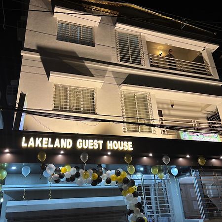 Lake Land Guest House Калькутта Экстерьер фото